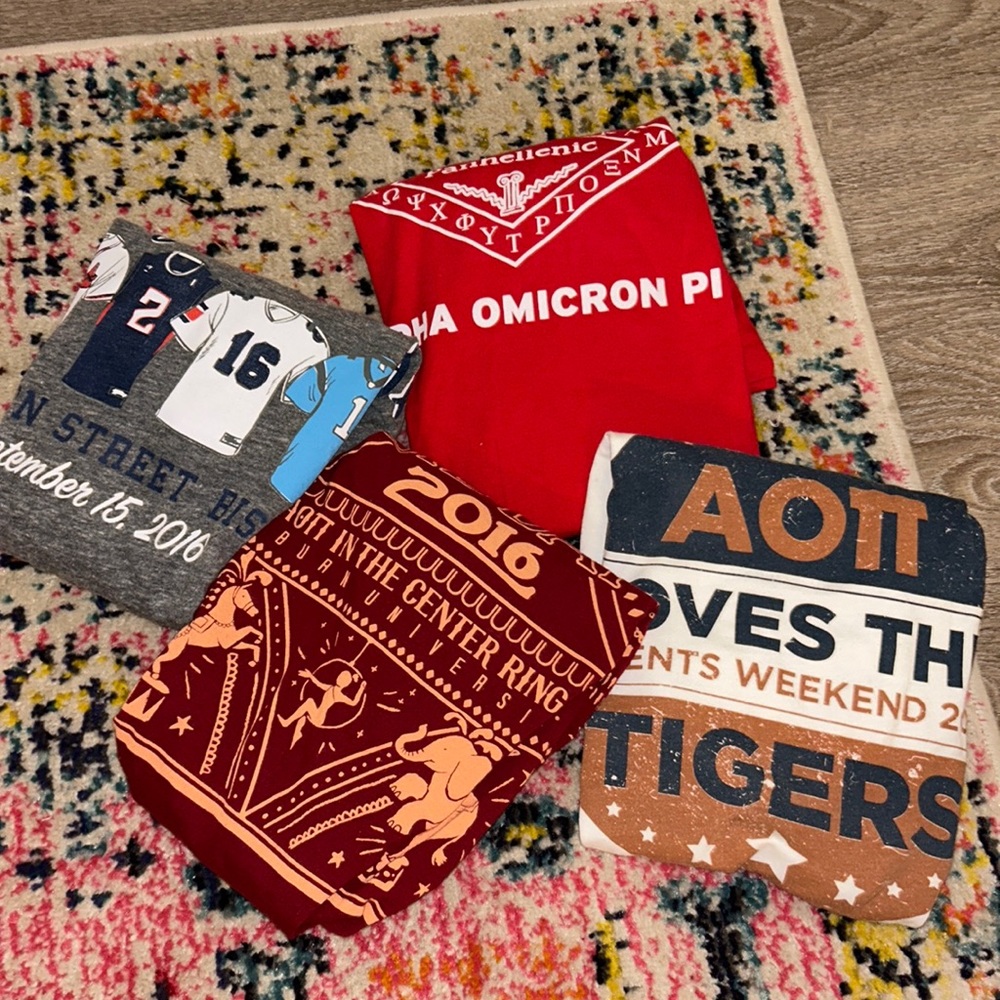Auburn AOII tee bundle!